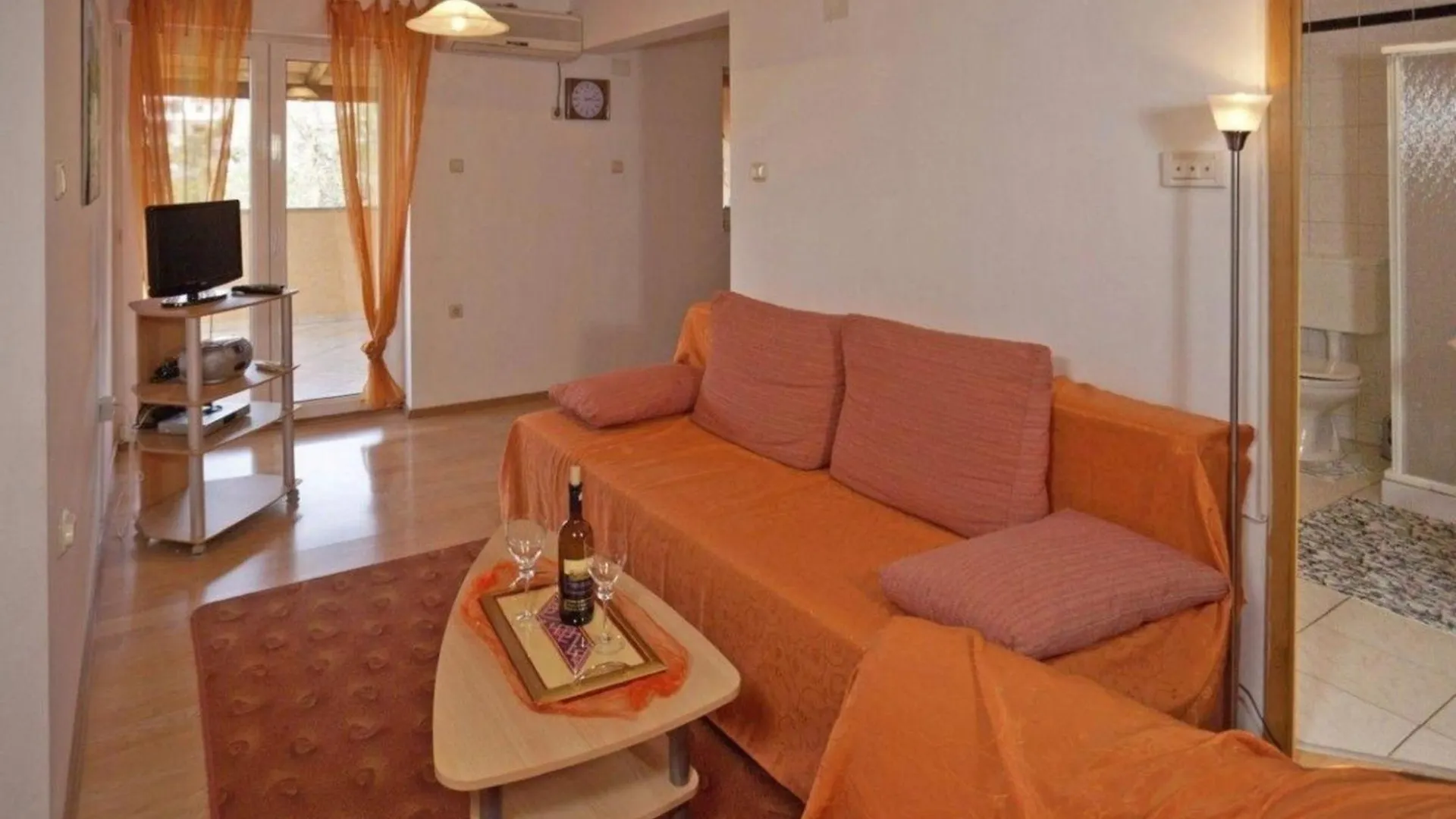 Wohnung Mit Garten Mit Gemeinsamem Schwimmbad 温克兰 公寓